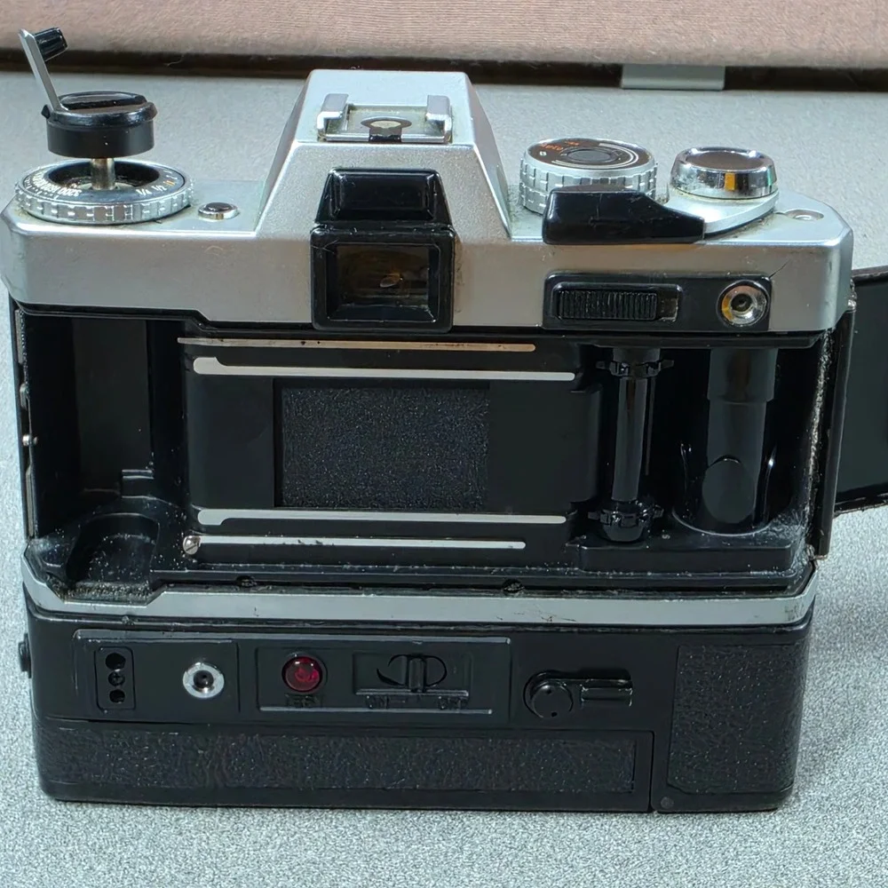 Yashica FR II SLR Film Camera ML 50mm f2 Lens with Winder attachment Untested